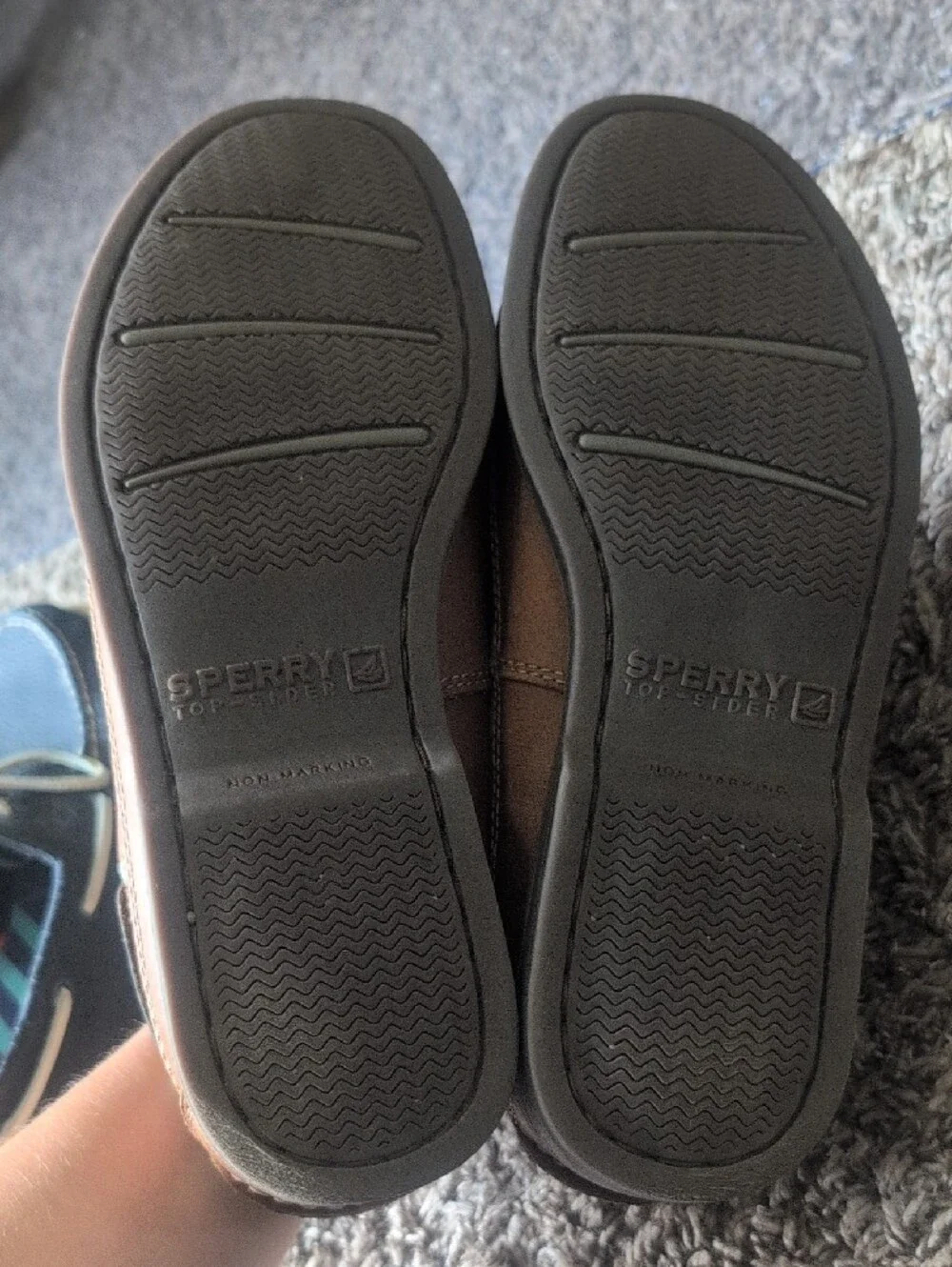 Sperry leather boat